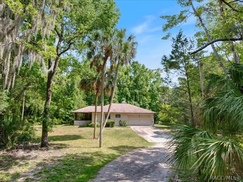 778 N Michael Brunn Point