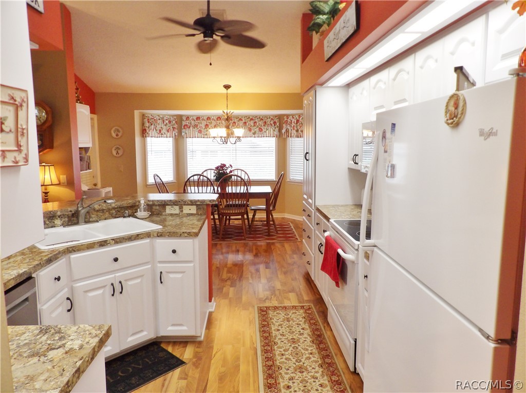 5989 W Douneray Loop