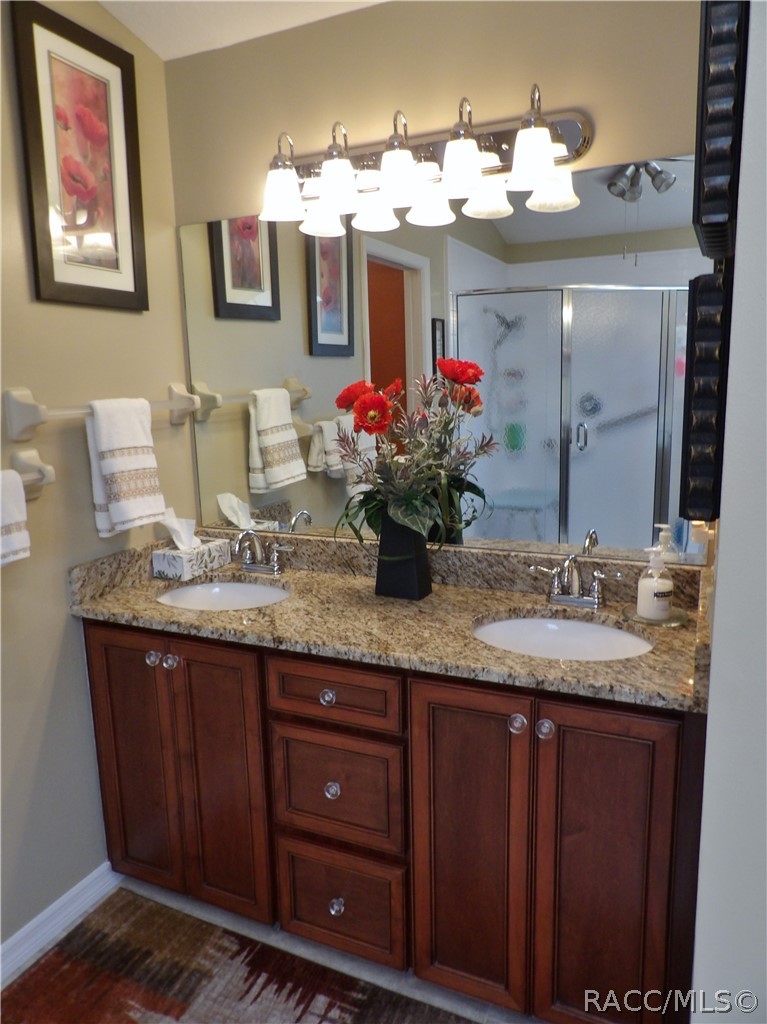 5989 W Douneray Loop