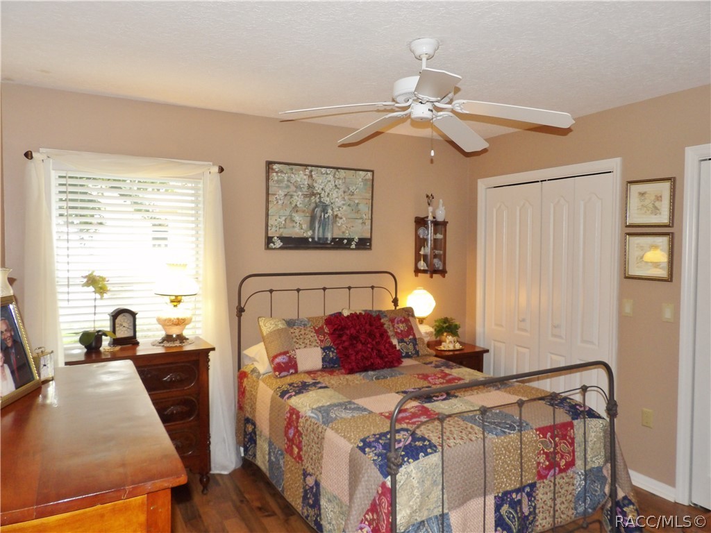 5989 W Douneray Loop