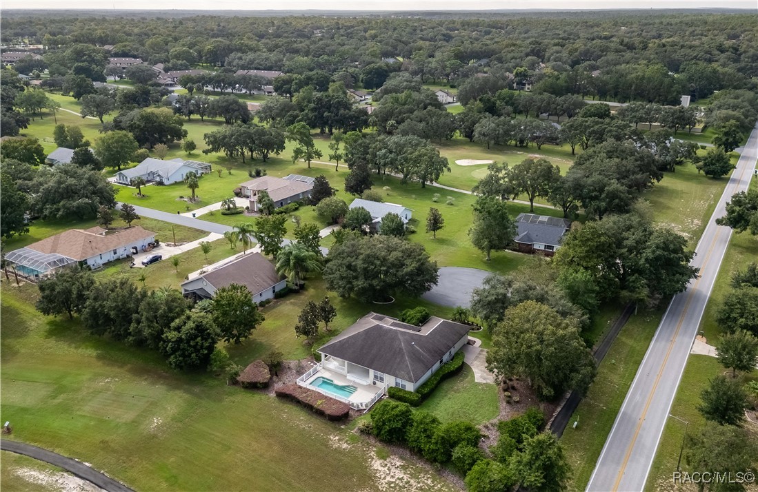 61 E Falconry Court