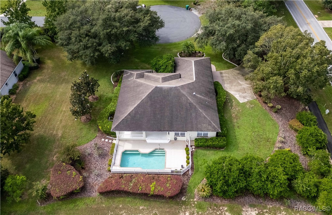 61 E Falconry Court