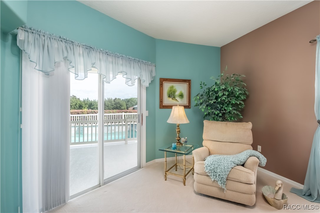 61 E Falconry Court