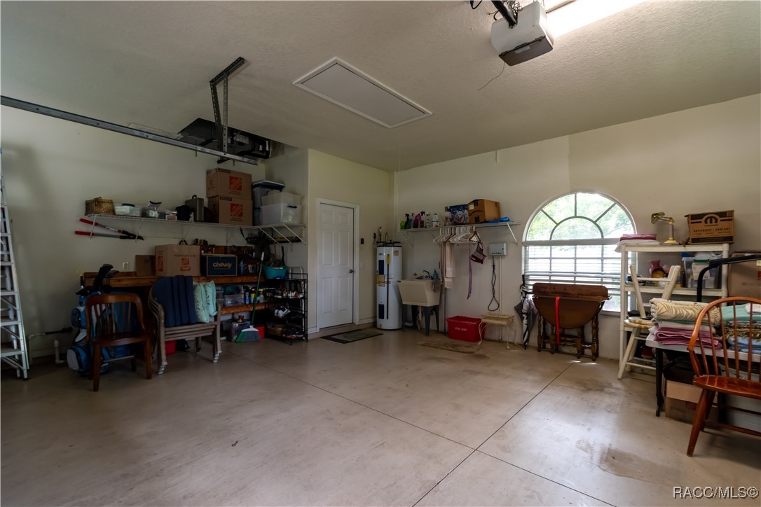 61 E Falconry Court