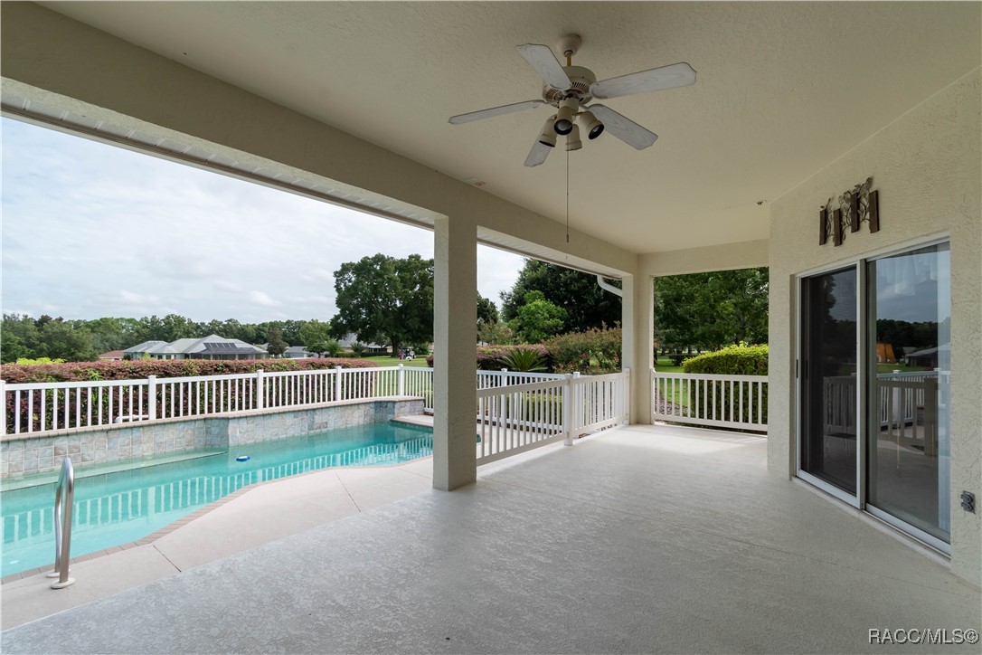 61 E Falconry Court