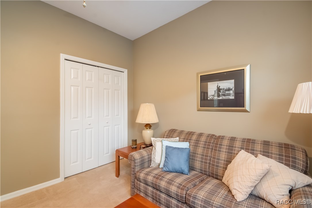 61 E Falconry Court