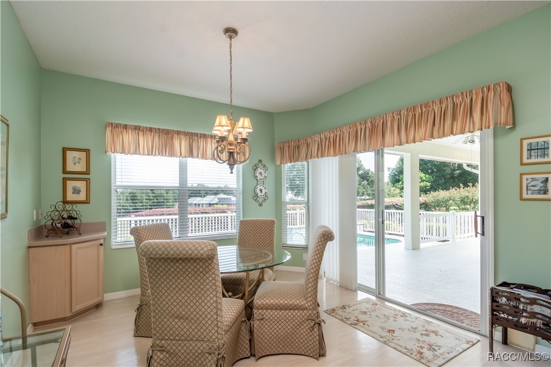 61 E Falconry Court