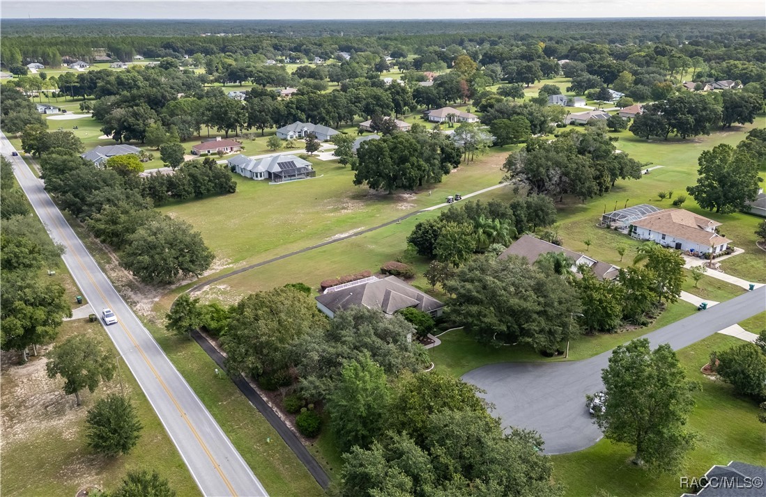 61 E Falconry Court