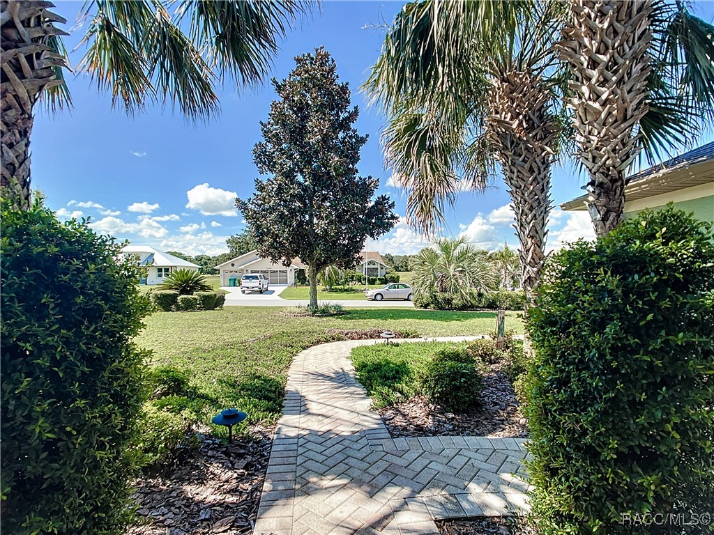 1309 N Foxrun Terrace