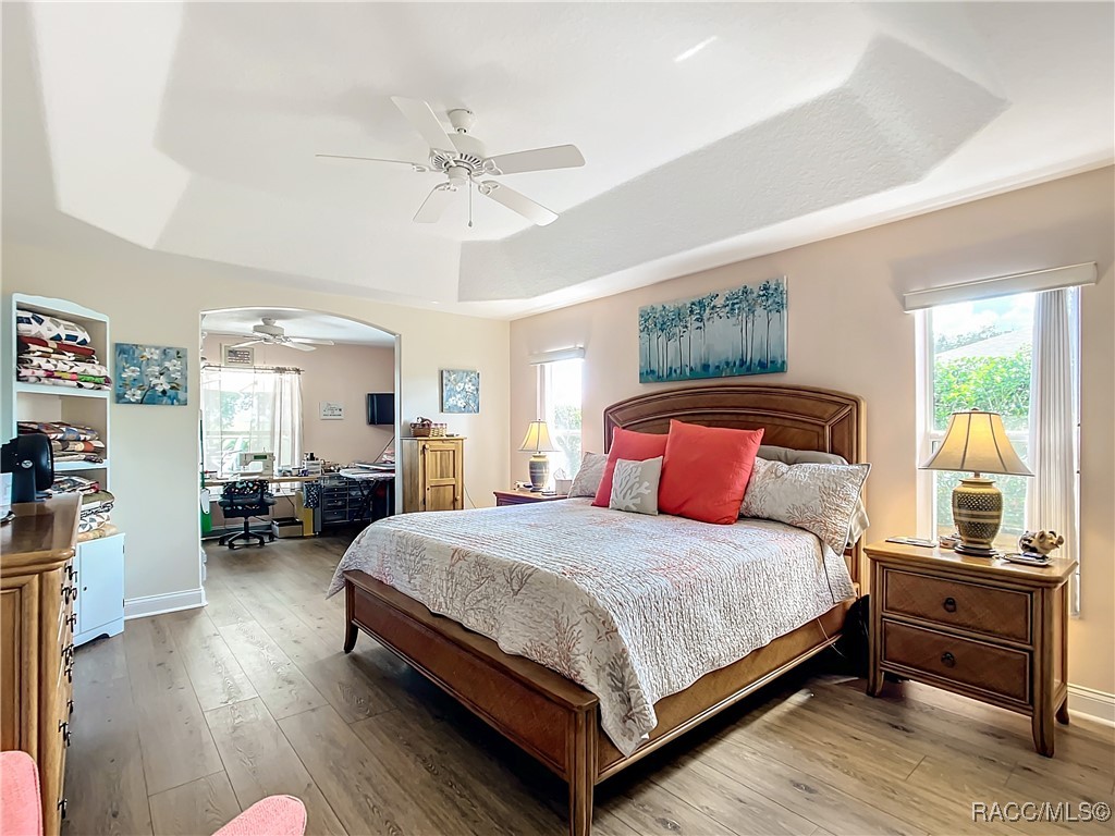 1309 N Foxrun Terrace
