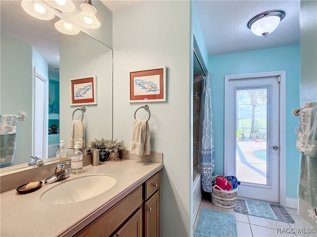1309 N Foxrun Terrace