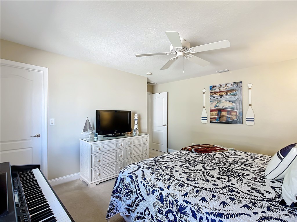 1309 N Foxrun Terrace
