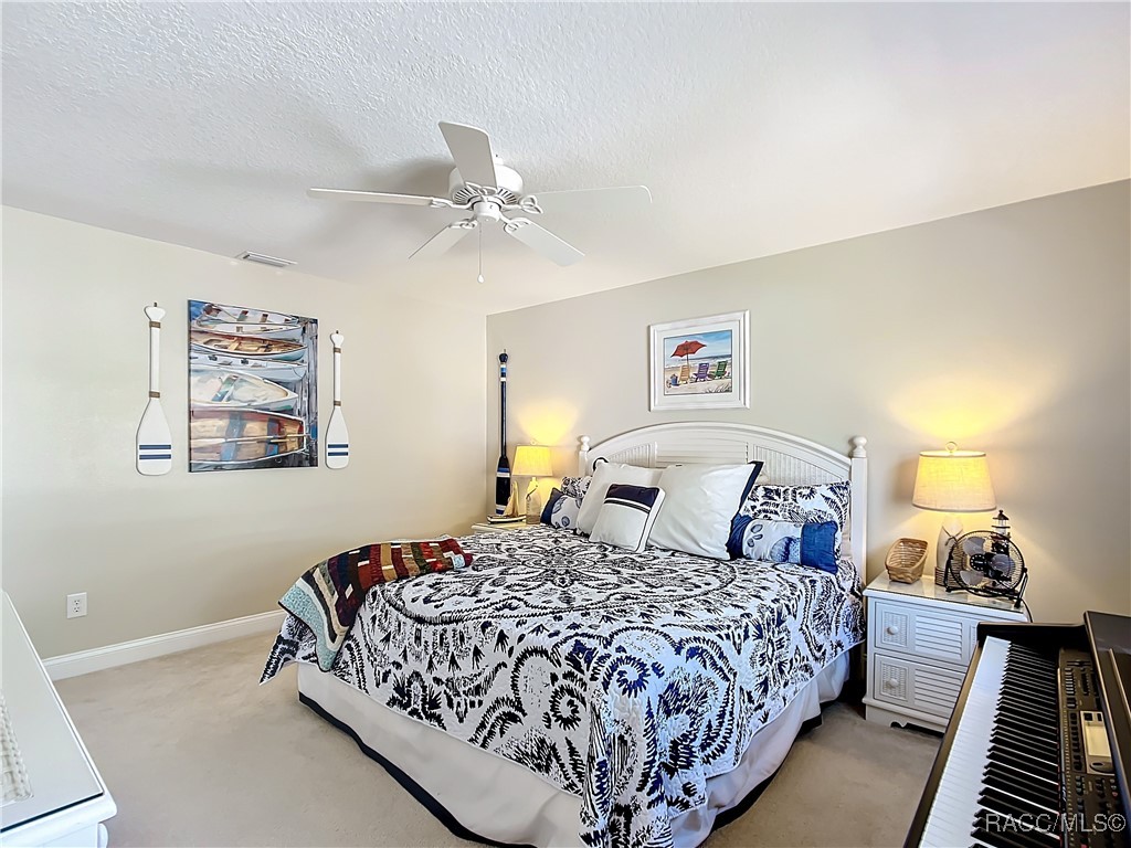 1309 N Foxrun Terrace