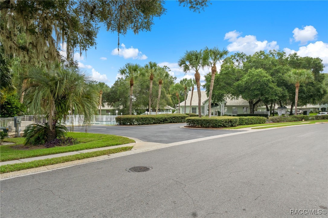 716 Balmoral Court