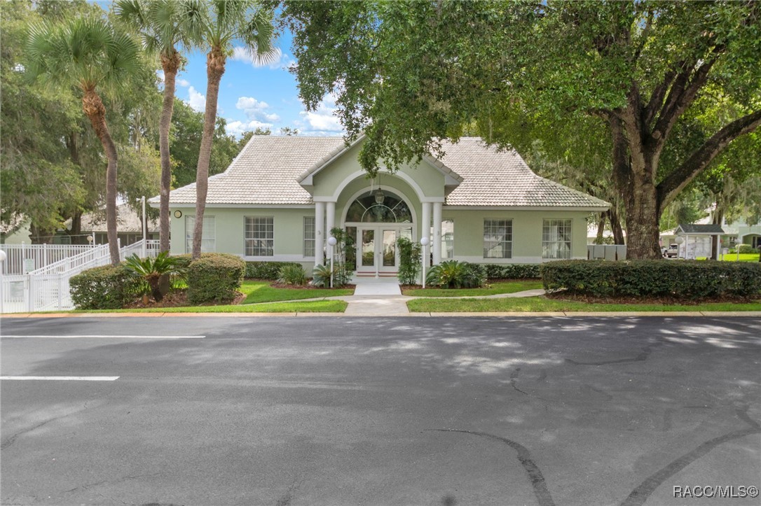 716 Balmoral Court
