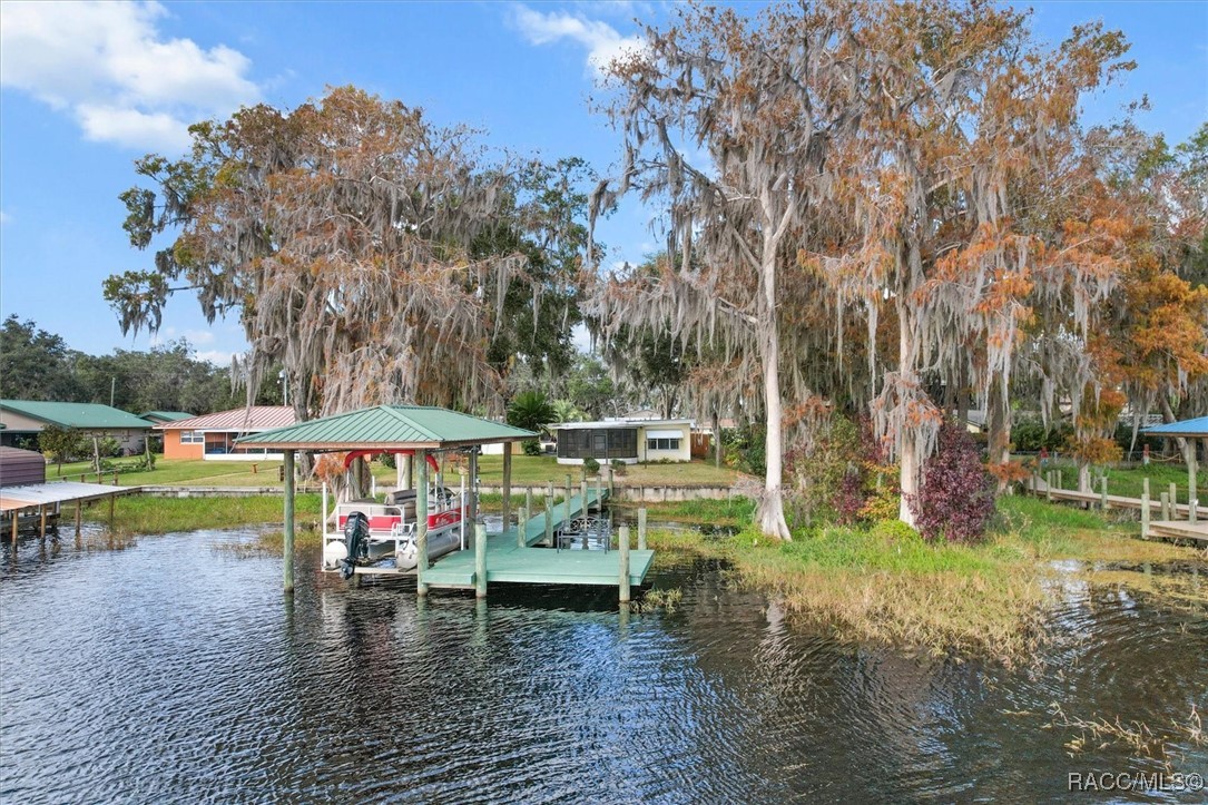 6722 S Merleing Loop