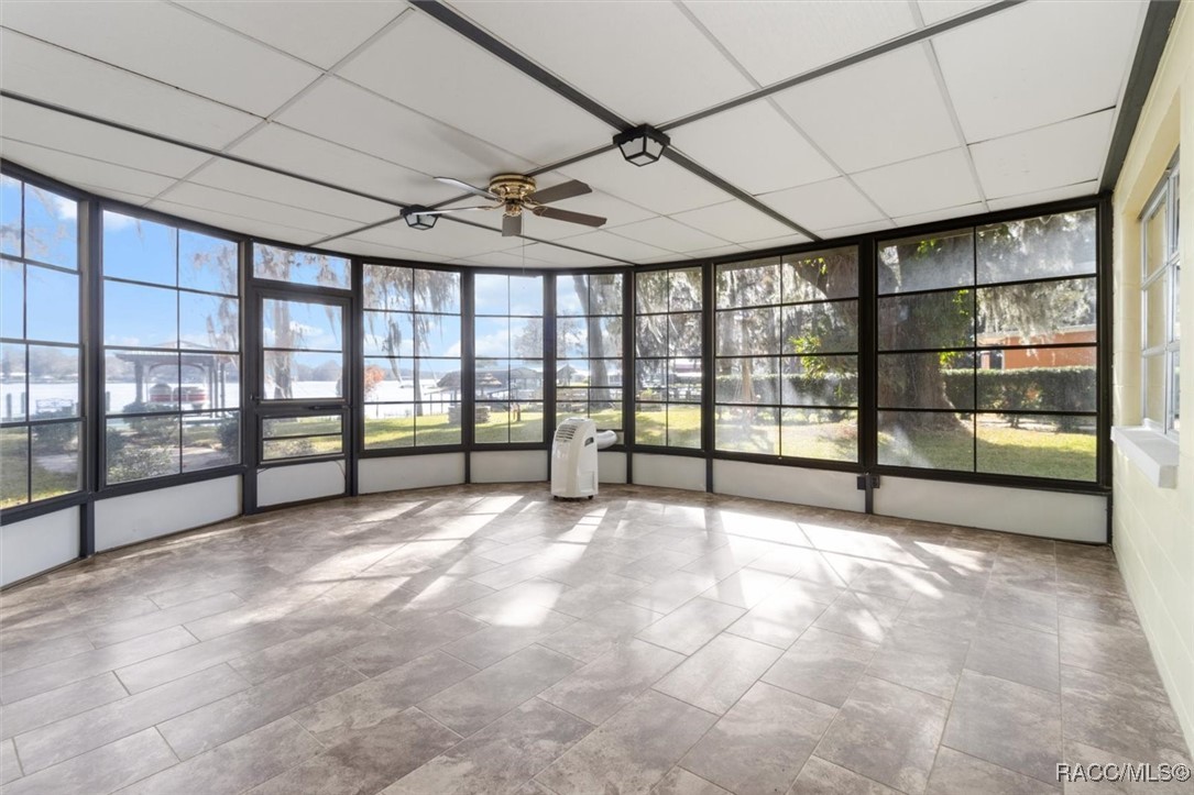 6722 S Merleing Loop