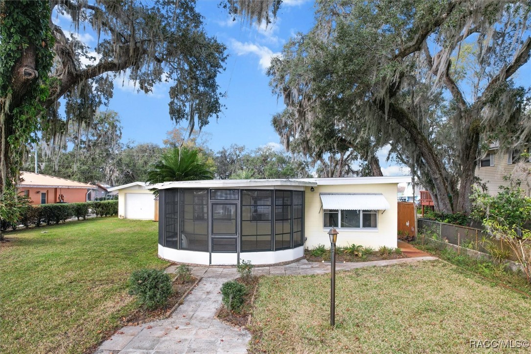 6722 S Merleing Loop