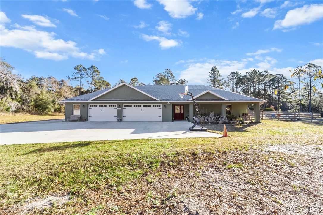 2451 N Stampede Drive