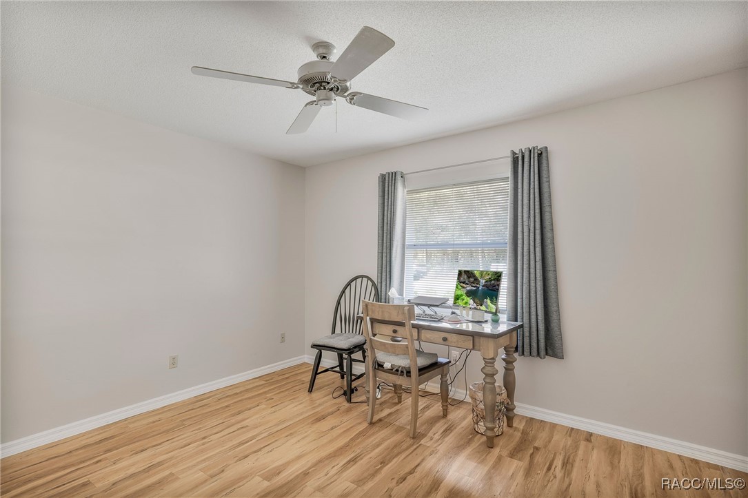 1400 E Silver Thorn Loop