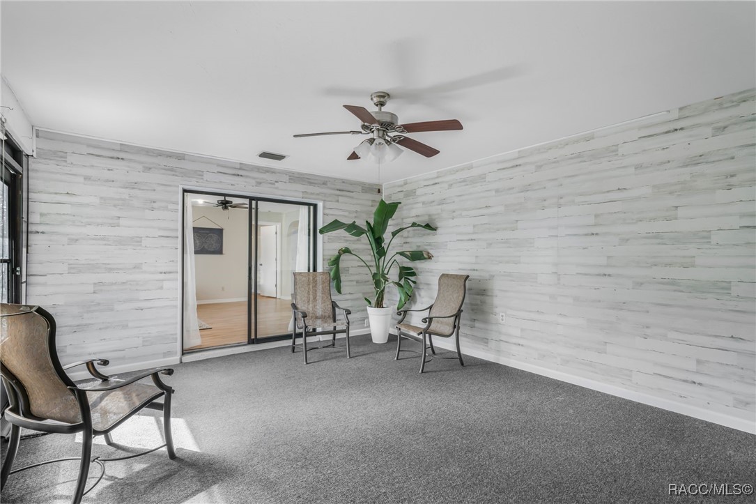 1400 E Silver Thorn Loop