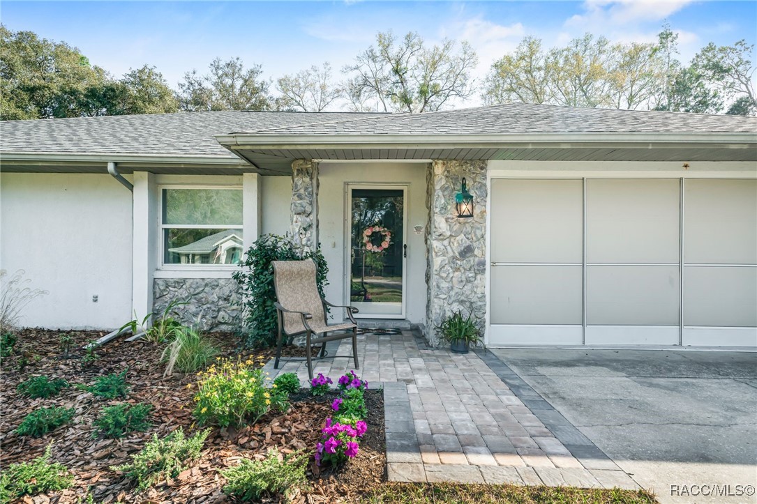 1400 E Silver Thorn Loop