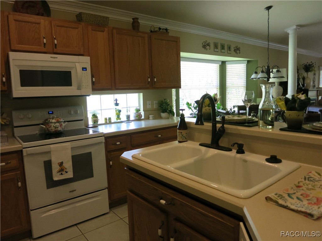1799 W Shanelle Path