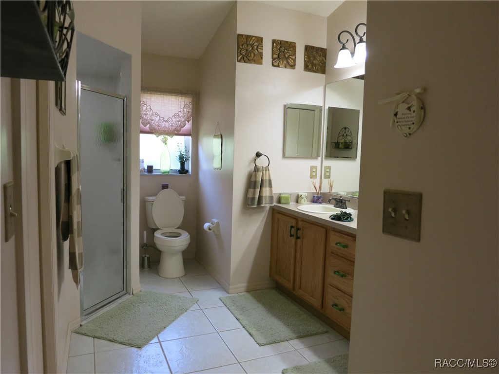 1799 W Shanelle Path