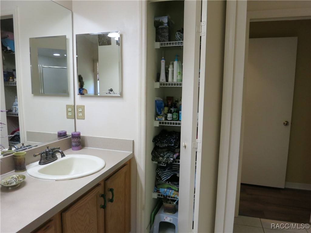 1799 W Shanelle Path