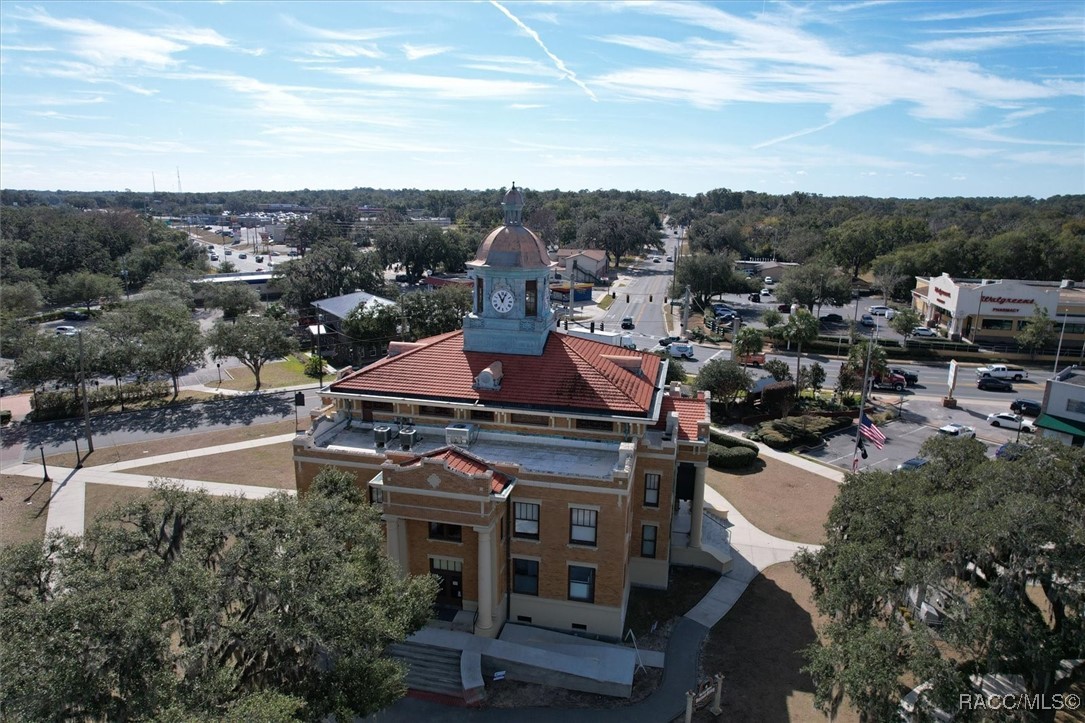 2400 Forest Drive 208