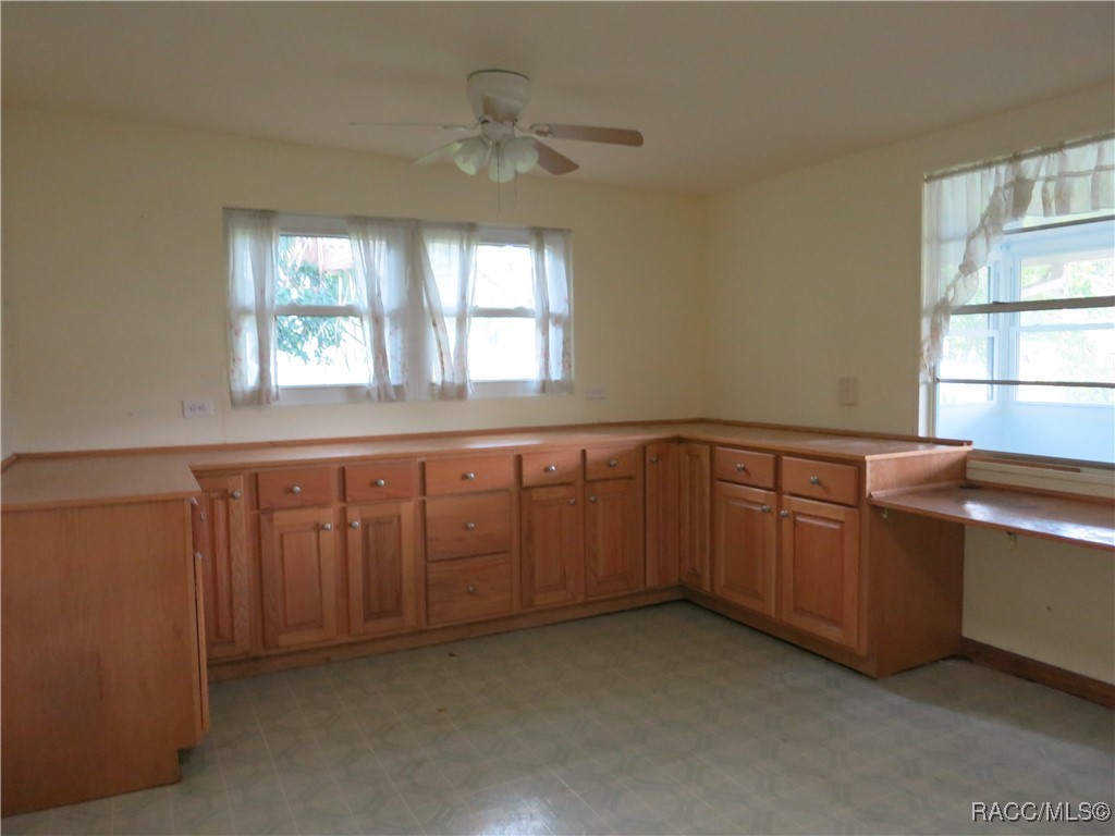 3896 N Seminole Point