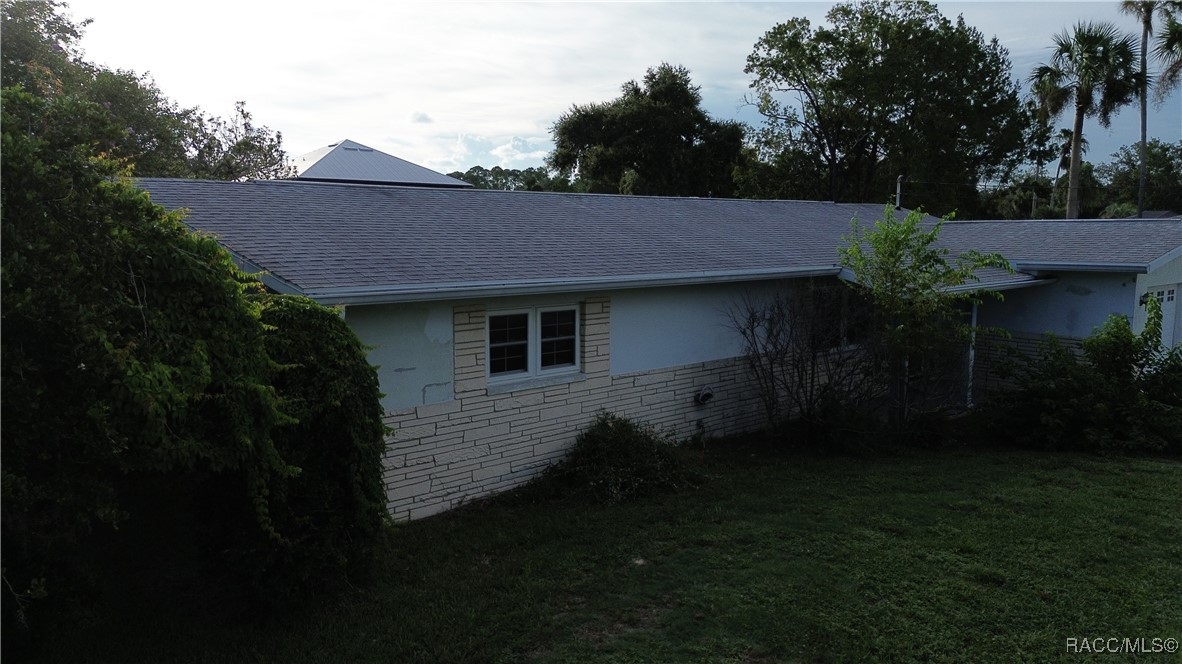 3896 N Seminole Point