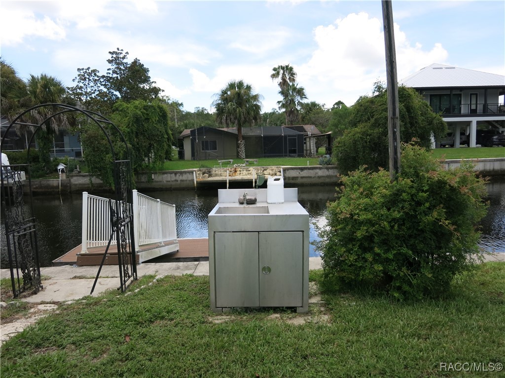 3896 N Seminole Point