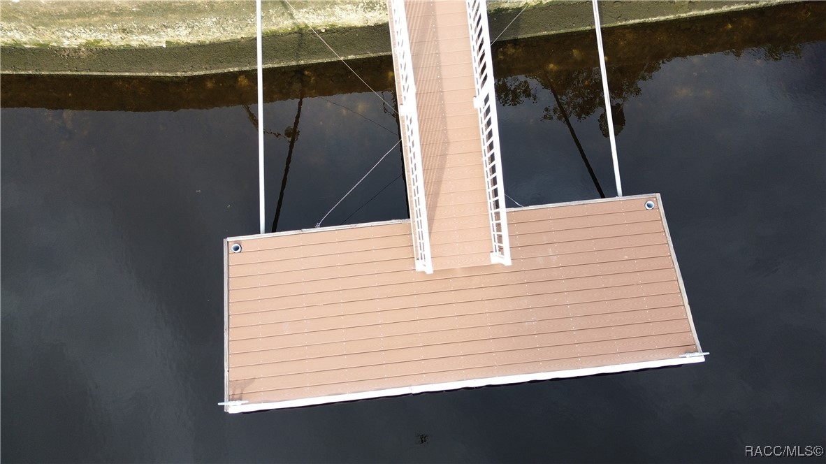 3896 N Seminole Point