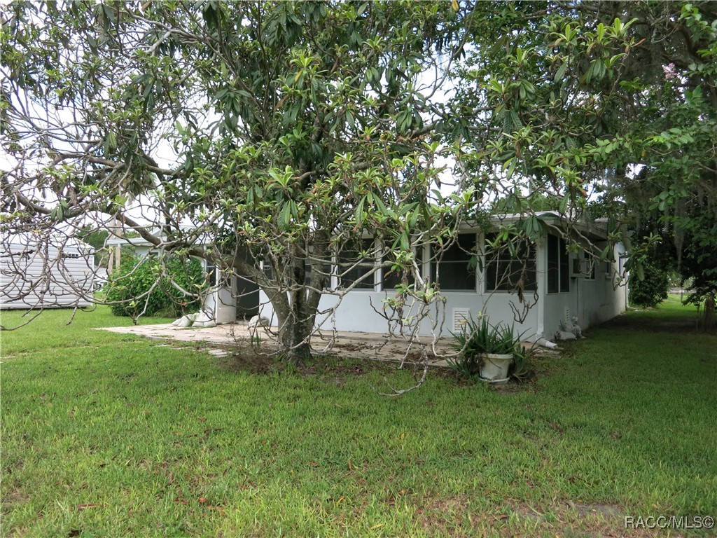 3896 N Seminole Point