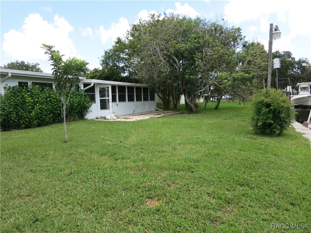 3896 N Seminole Point