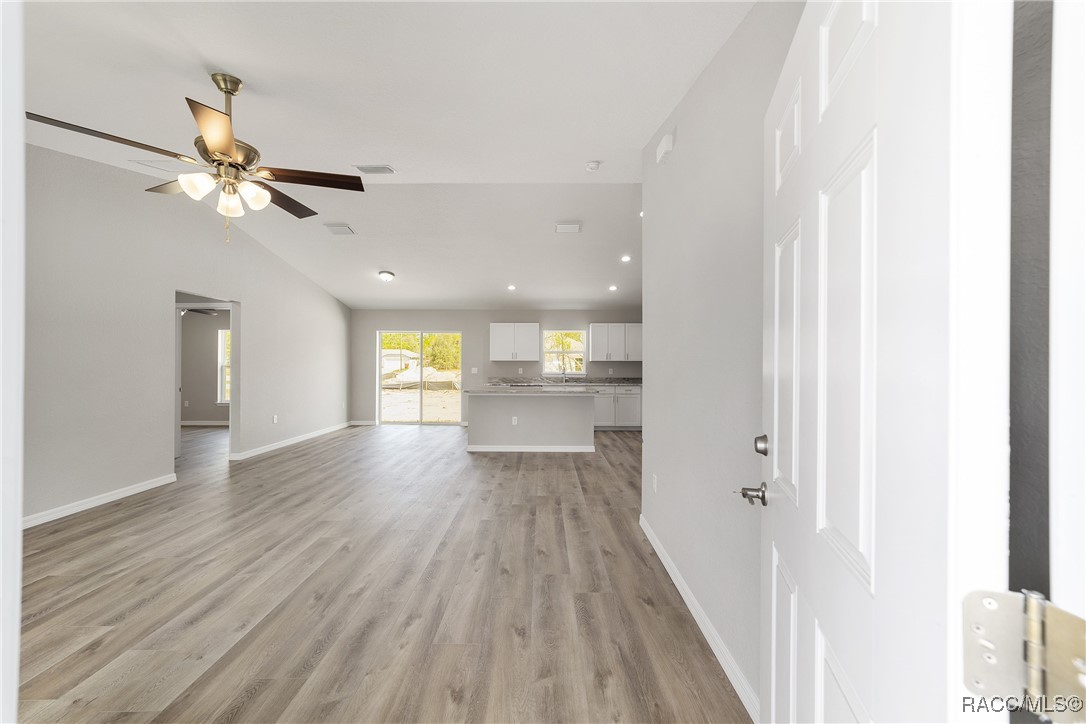 2114 W Magenta Drive