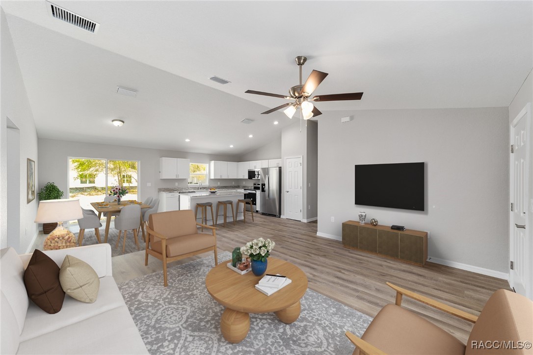 2114 W Magenta Drive