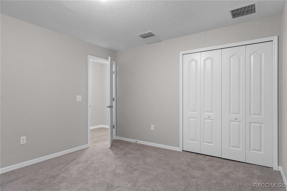4 Palm Grass Court