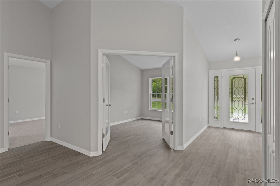 4 Palm Grass Court