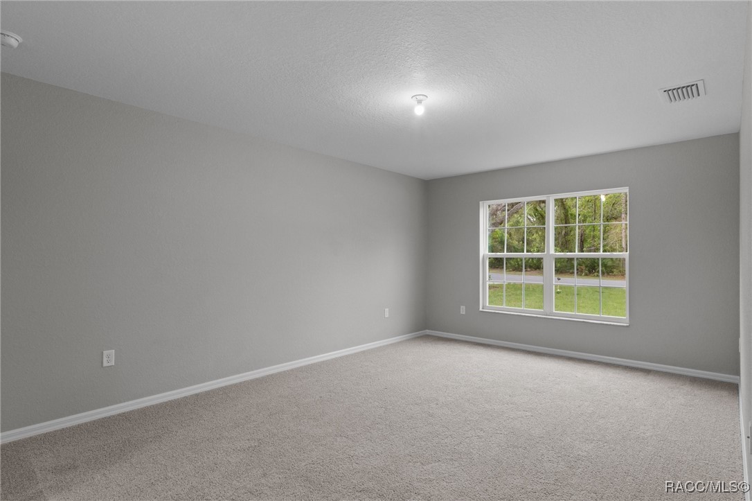4 Palm Grass Court