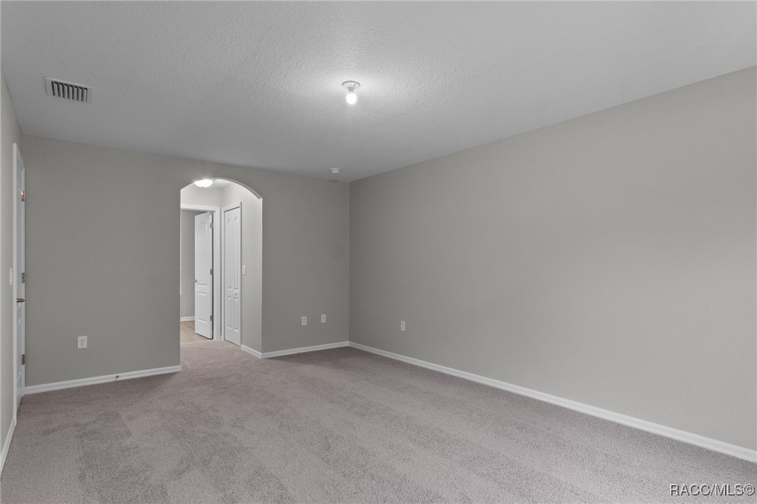 4 Palm Grass Court