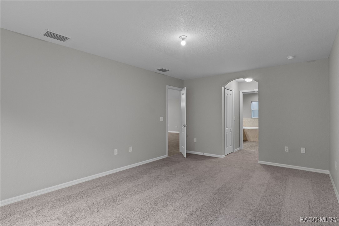 4 Palm Grass Court
