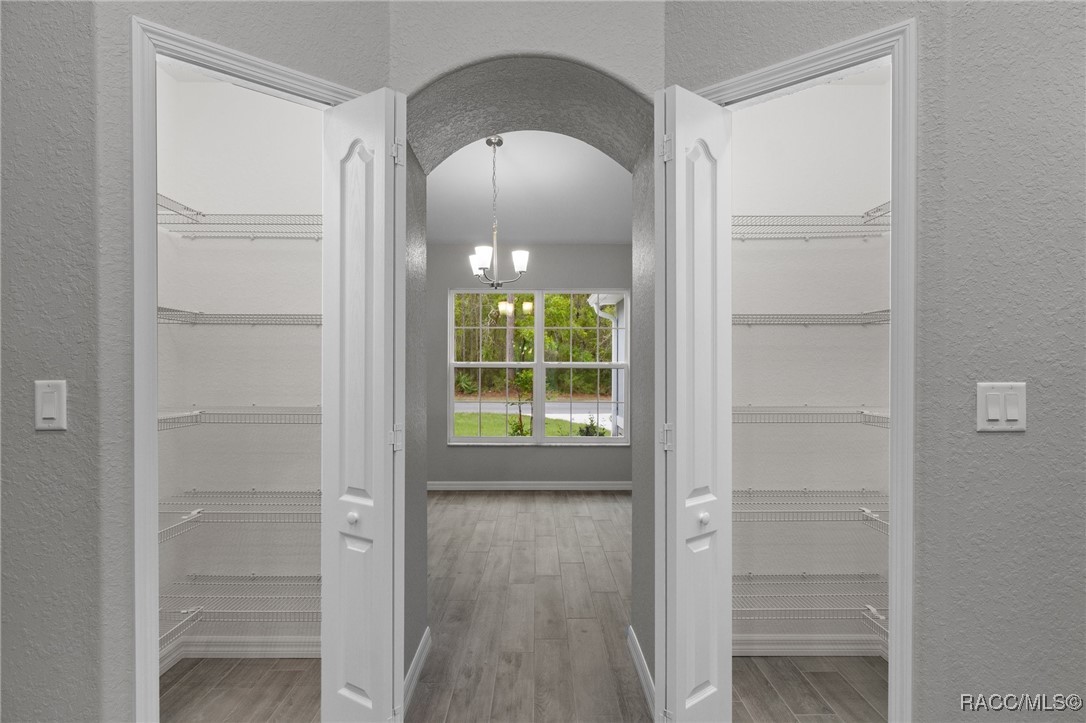 4 Palm Grass Court