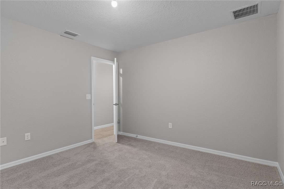 4 Palm Grass Court