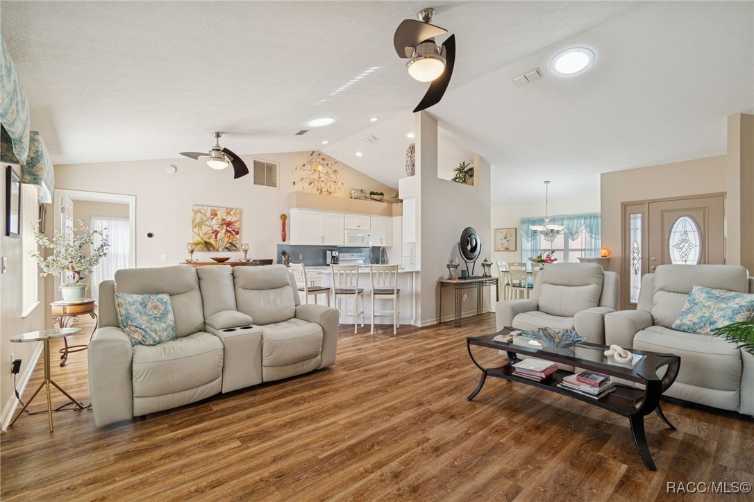 3658 E Arbor Lakes Drive