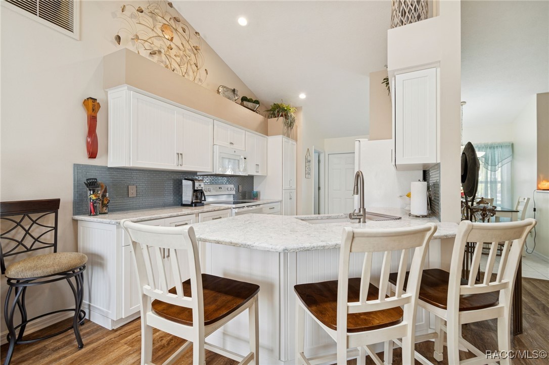 3658 E Arbor Lakes Drive