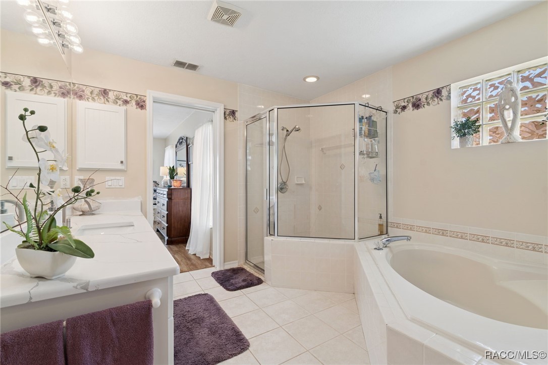 3658 E Arbor Lakes Drive