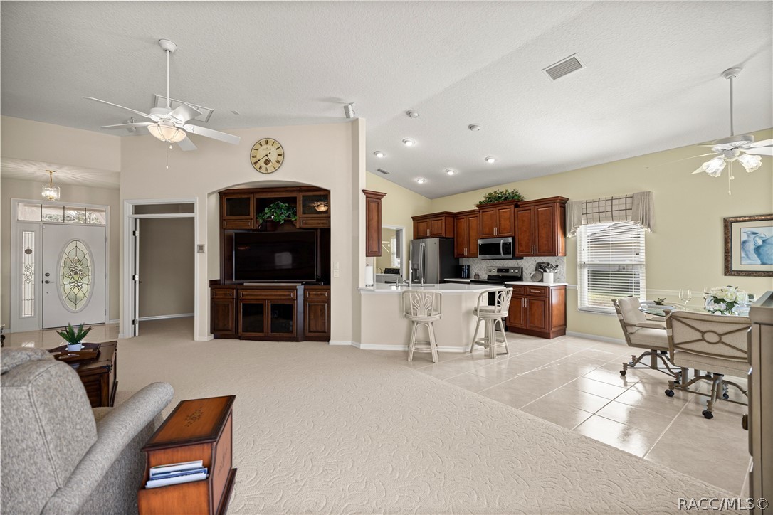 847 W Silver Meadow Loop