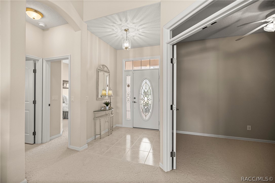 847 W Silver Meadow Loop